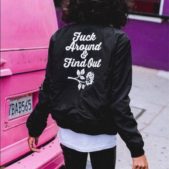 Bomber Jacket with slogan - Picture 3 of 8